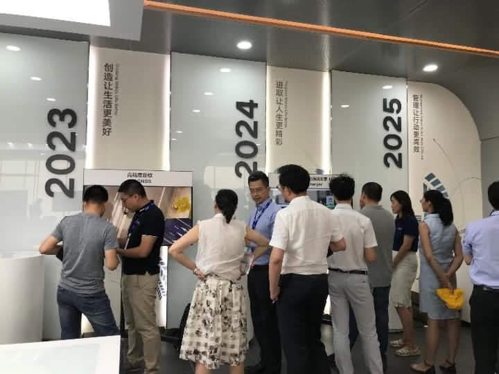 黄金城集团Tech Day走进一汽大众